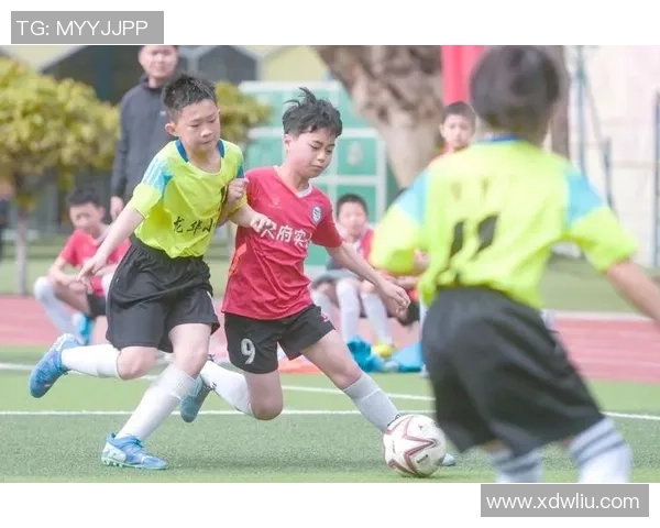 四川足球特色学校助力青少年成长与足球梦想的实现 四川足球特色学校助力青少年成长与足球梦想的实现